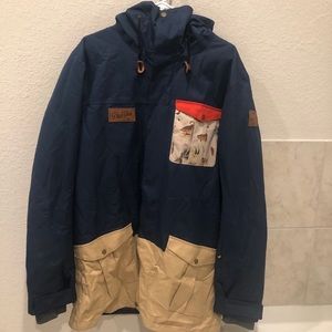 Dakine rampart 65 men’s XL snowboarding jacket.